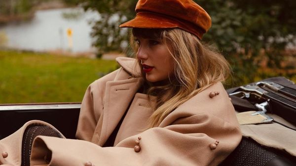 Taylor Swift a lansat piesa „I Bet You Think About Me”