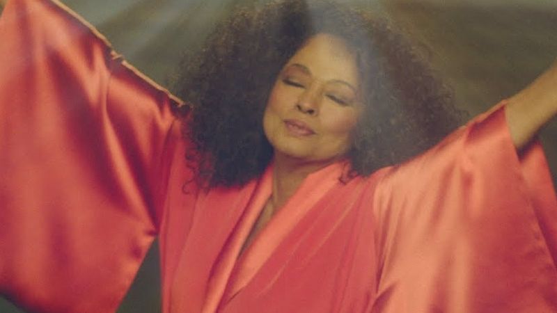 Diana Ross a lansat piesa &bdquo;I Still Believe&rdquo;
