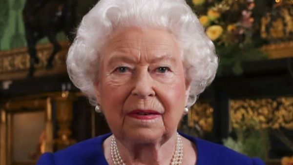 Regina Elisabeta a II-a, primele declarații despre problemele sale de sănătate! Cum se simte Suverana: &rdquo;Multe lucruri răm&acirc;n neschimbate&rdquo;