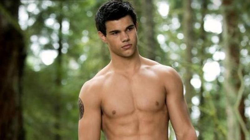 Taylor Lautner s-a logodit. Cine este norocoasa care a pus m&acirc;na pe actorul din Twilight