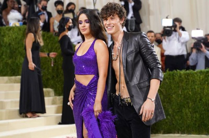 Camila Cabello și Shawn Mendes s-au despărțit după doi ani de relație. Anunțul făcut pe rețelele de socializare