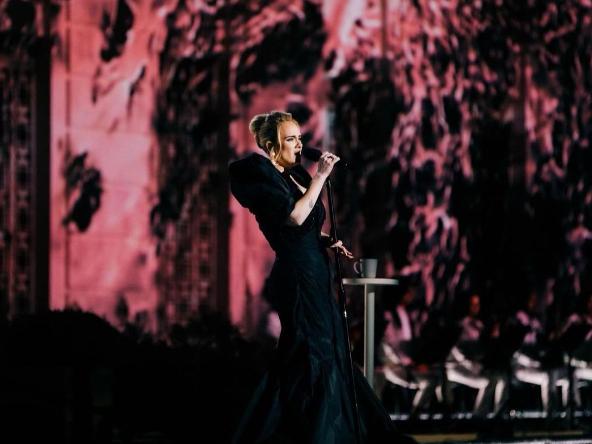 Adele le-a cântat fanilor de pe Instagram următoarea piesă pe care o va lansa. Cum sună „To be loved”