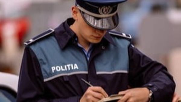 Dimineața Nebună: În loc să scrie amenzi, cereau mită. Șase polițiști din Bacău sunt anchetați