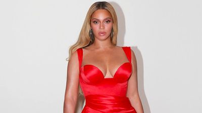 Top 10 cei mai bogaţi cântăreţi din lume. Surprize mari pe podium