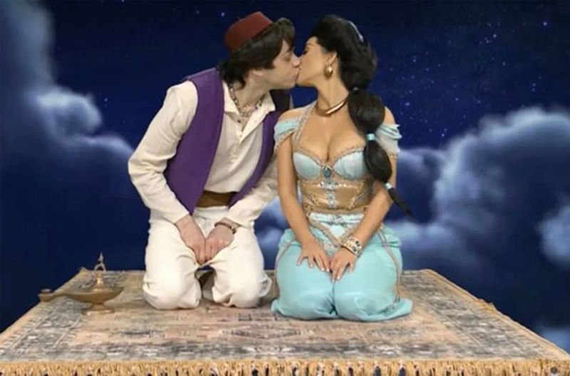 Pete Davidson și Kim Kardashian, prima fotografie împreună! Cum au fost surprinşi cei doi la ziua de naștere a comediantului 