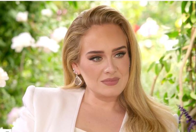 Adele a lansat „I drink wine”. Melodia ar fi trebuit să dureze 15 minute