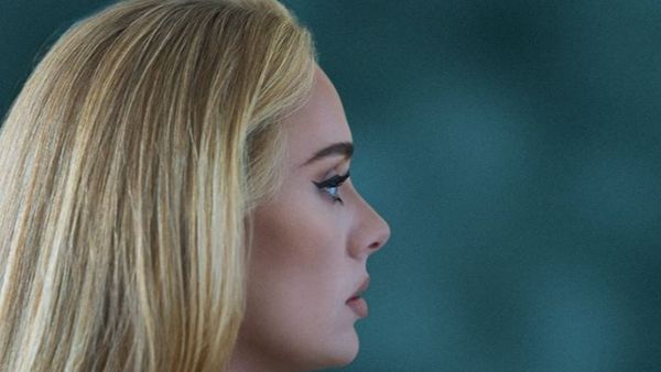 Adele a lansat albumul „30”. Ascultă aici tot albumul
