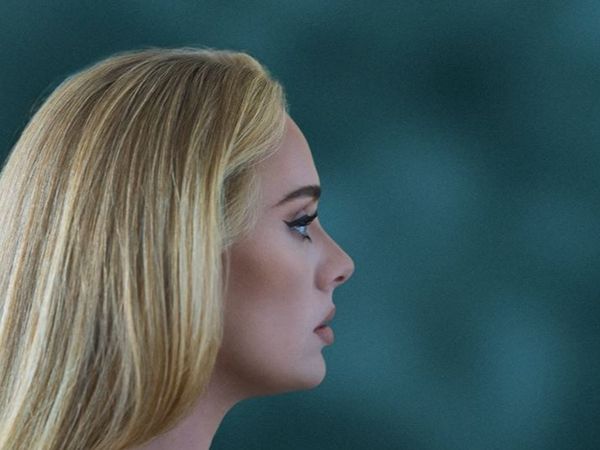 Adele a lansat albumul &bdquo;30&rdquo;. Ascultă aici tot albumul