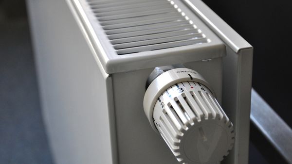 Creti știrea dimineții la „Dimineața Nebună”: Bucureștenii vor fi anunțați prin aplicație când rămân fără căldură