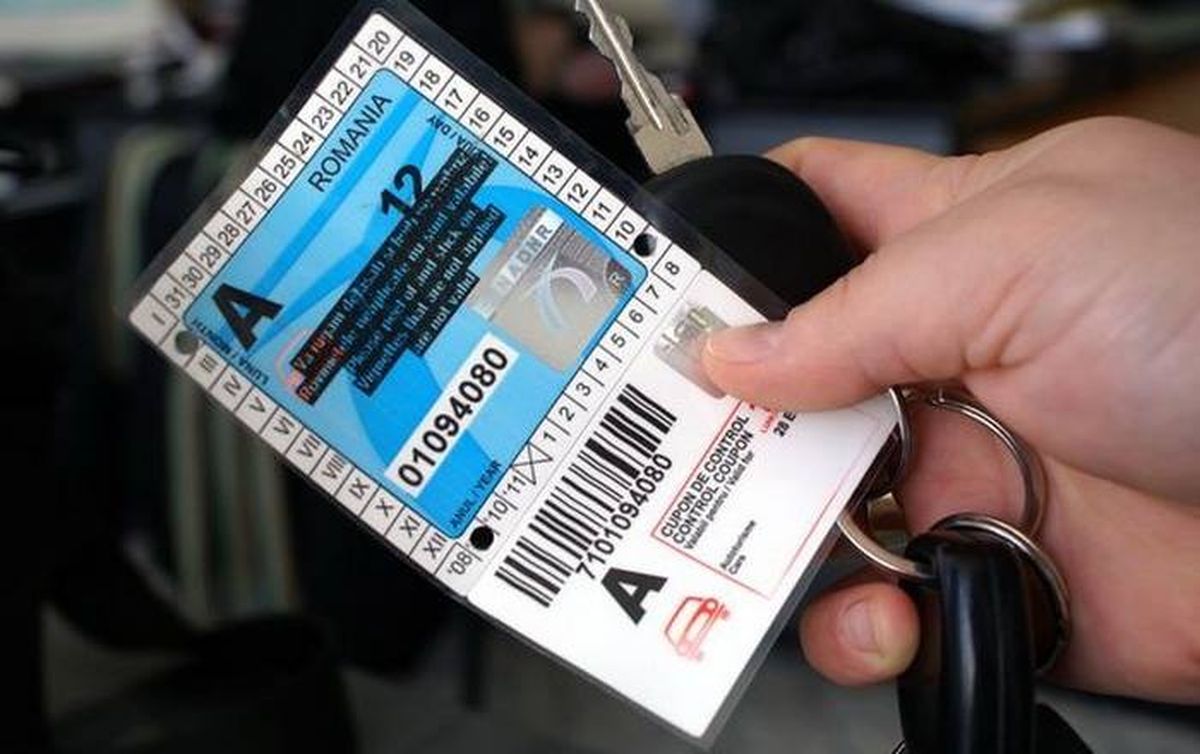 Ai uitat când expiră rovinieta? Iată cum verifici online valabilitatea!