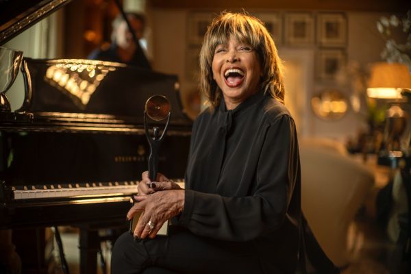 Tina Turner &icirc;mplineşte 82 de ani. Cum arăta c&acirc;ntăreaţa &icirc;n copilărie
