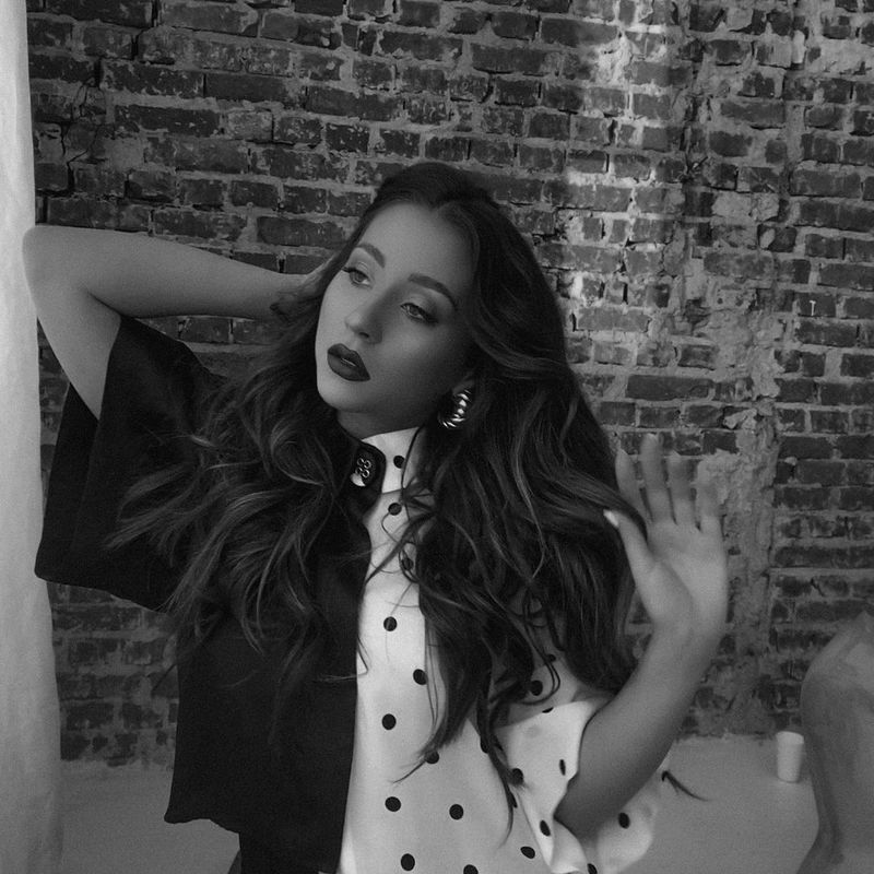 Nicole Cherry a răbufnit pe rețelele sociale! Ce a enervat-o pe artistă