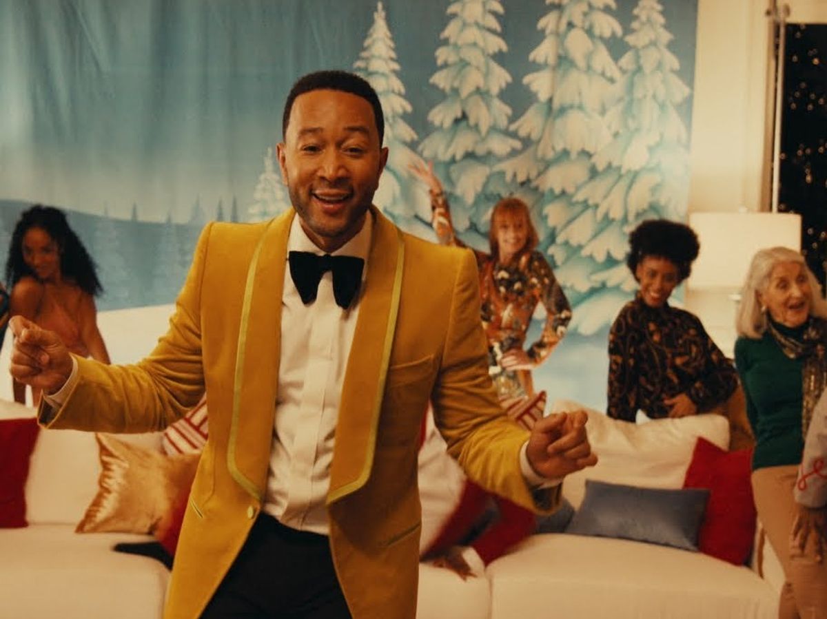 John Legend a lansat videoclipul piesei &bdquo;You Deserve It All&rdquo;