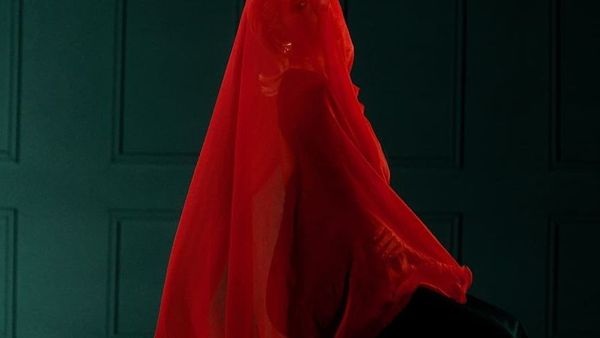 Lidia Buble a lansat „Extrapolăm”