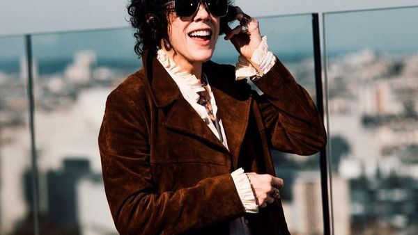 LP a lansat piesa &bdquo;Conversation&rdquo;