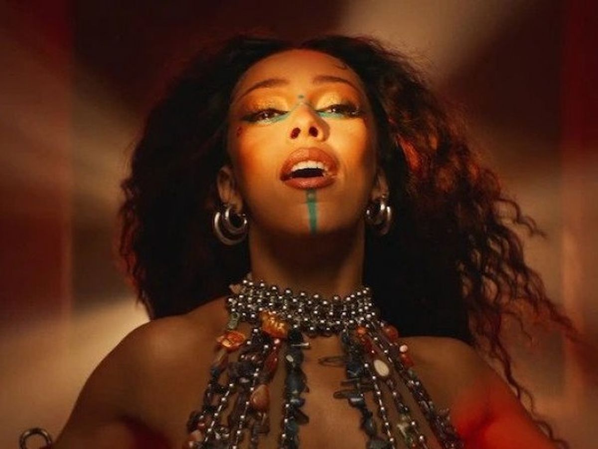 Doja Cat a lansat videoclipul piesei „Woman”