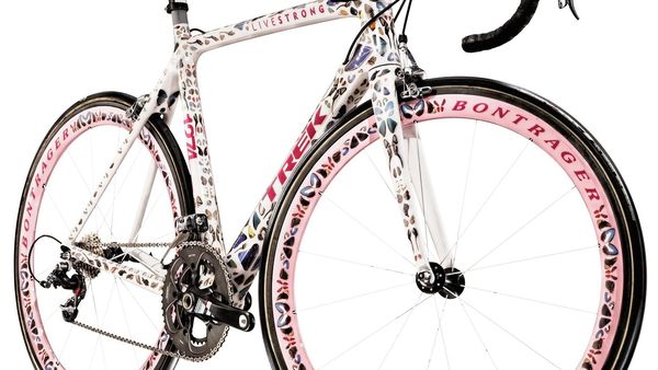 O jumătate de milion de dolari pentru cea mai scumpă bicicletă din lume. Ai avea curaj să dai o tură cu ea?