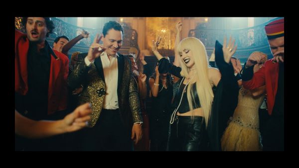 TIESTO FT AVA MAX - Motto