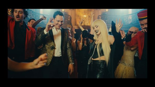 TIESTO feat. AVA MAX - Motto