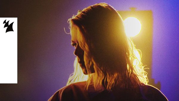 ARMIN VAN BUUREN & DAVINA MICHELLE - Hold On