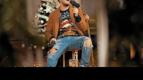 VERSURI Noaptea T&acirc;rziu - Colinde. Ascultă piesa &bdquo;Colinde&rdquo; aici