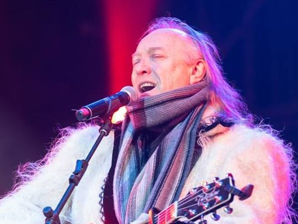 C&acirc;ţi copii are Ştefan Hruşcă? &rdquo;Le place să c&acirc;nte, la pian, la chitară și vocal&rdquo;