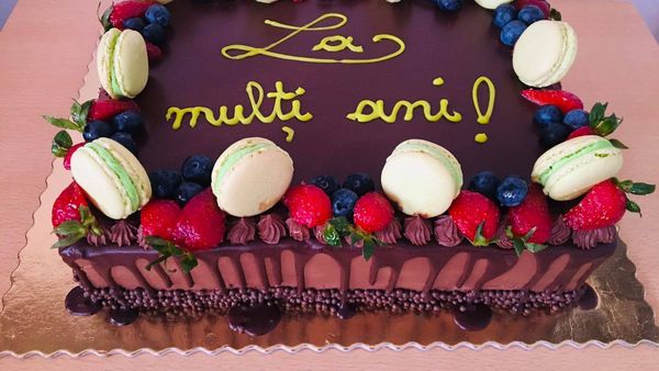 Felicitări de ziua de naştere: Cel mai frumos mod de a spune La mulţi ani!