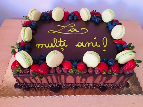Felicitări de ziua de naştere: Cel mai frumos mod de a spune La mulţi ani!