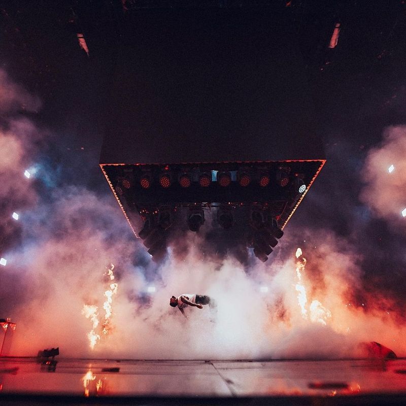 Maluma revine în România în 2022! Artistul va susține un concert la Romexpo