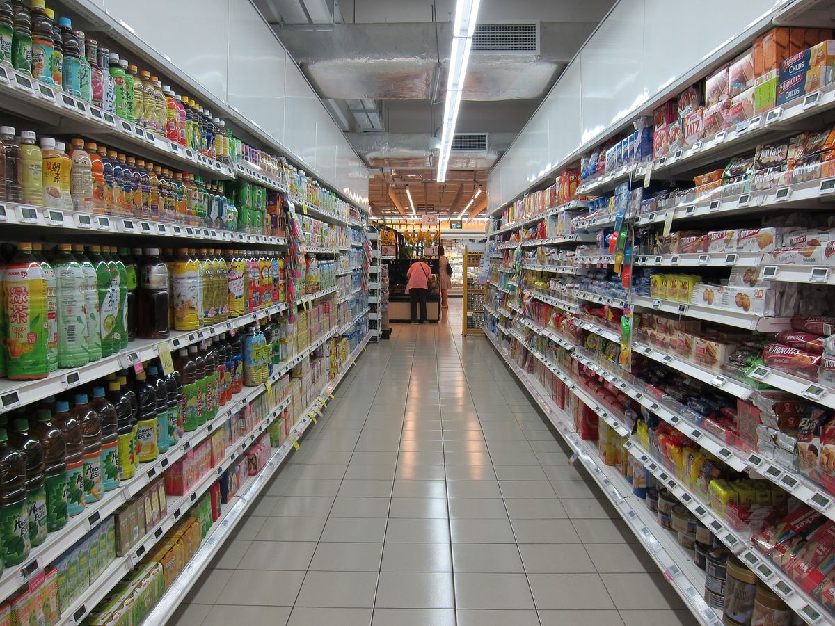 Program supermarketuri de Crăciun 2021