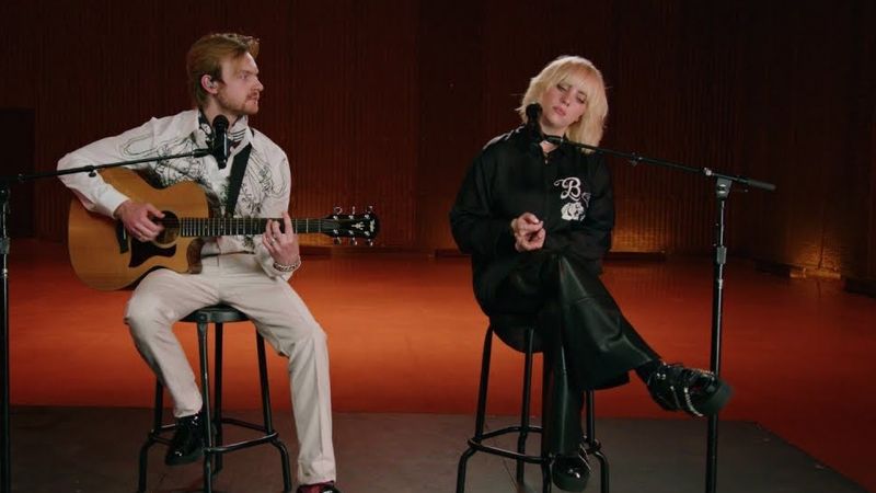 Billie Eilish a lansat piesa &bdquo;Billie Bossa Nova&rdquo; (acoustic)&nbsp;