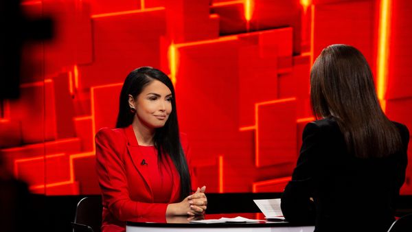 Andreea Mantea își deschide sufletul în fața telespectatorilor, într-o ediție de colecție “40 de întrebări cu Denise Rifai”   