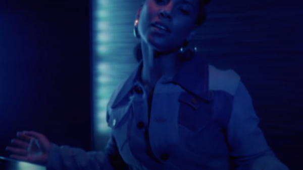 Alicia Keys, Khalid și Lucky Daye au lansat piesa „Come For Me”. Versurile piesei aici 