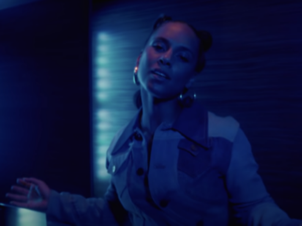 Alicia Keys, Khalid și Lucky Daye au lansat piesa &bdquo;Come For Me&rdquo;. Versurile piesei aici 