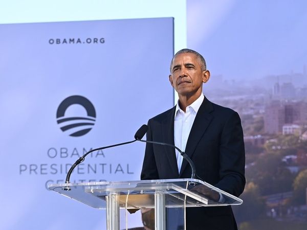 Barack Obama a publicat lista cu filmele, cărțile și melodiile preferate din 2021! Rihanna este &icirc;n top alături de Lil Nas X