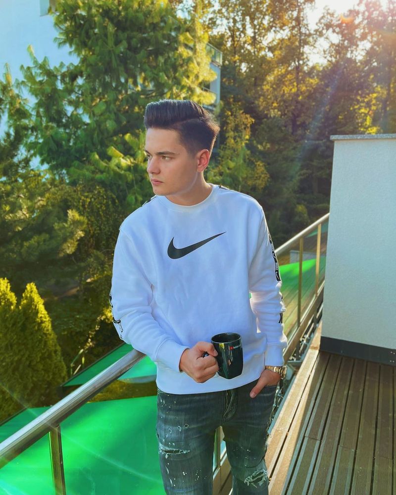 Selly a dezvăluit cum a reușit să devină un vlogger de succes