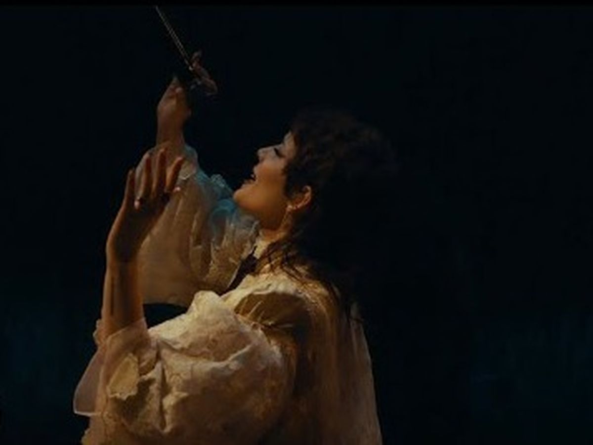 Halsey a cântat live piesa „The Tradition”