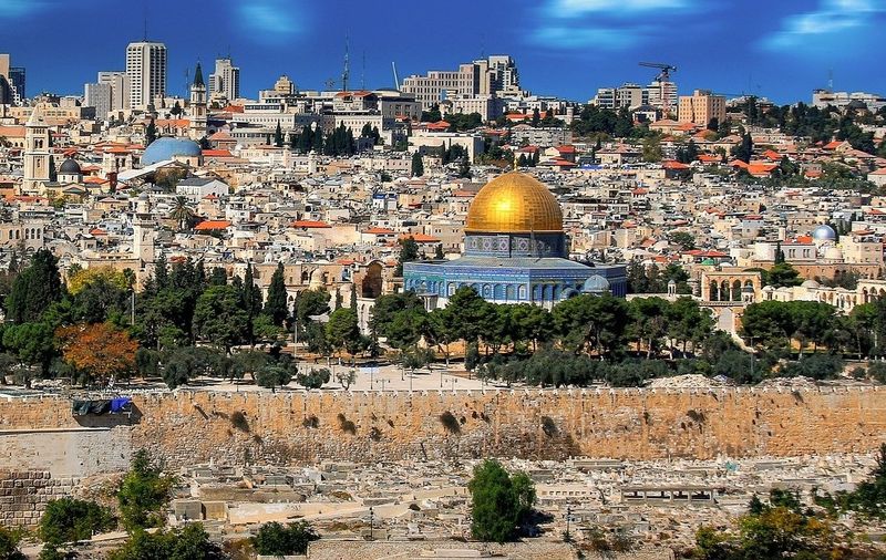 Un australian nu poate pleca din Israel în următorii 8.000 de ani!