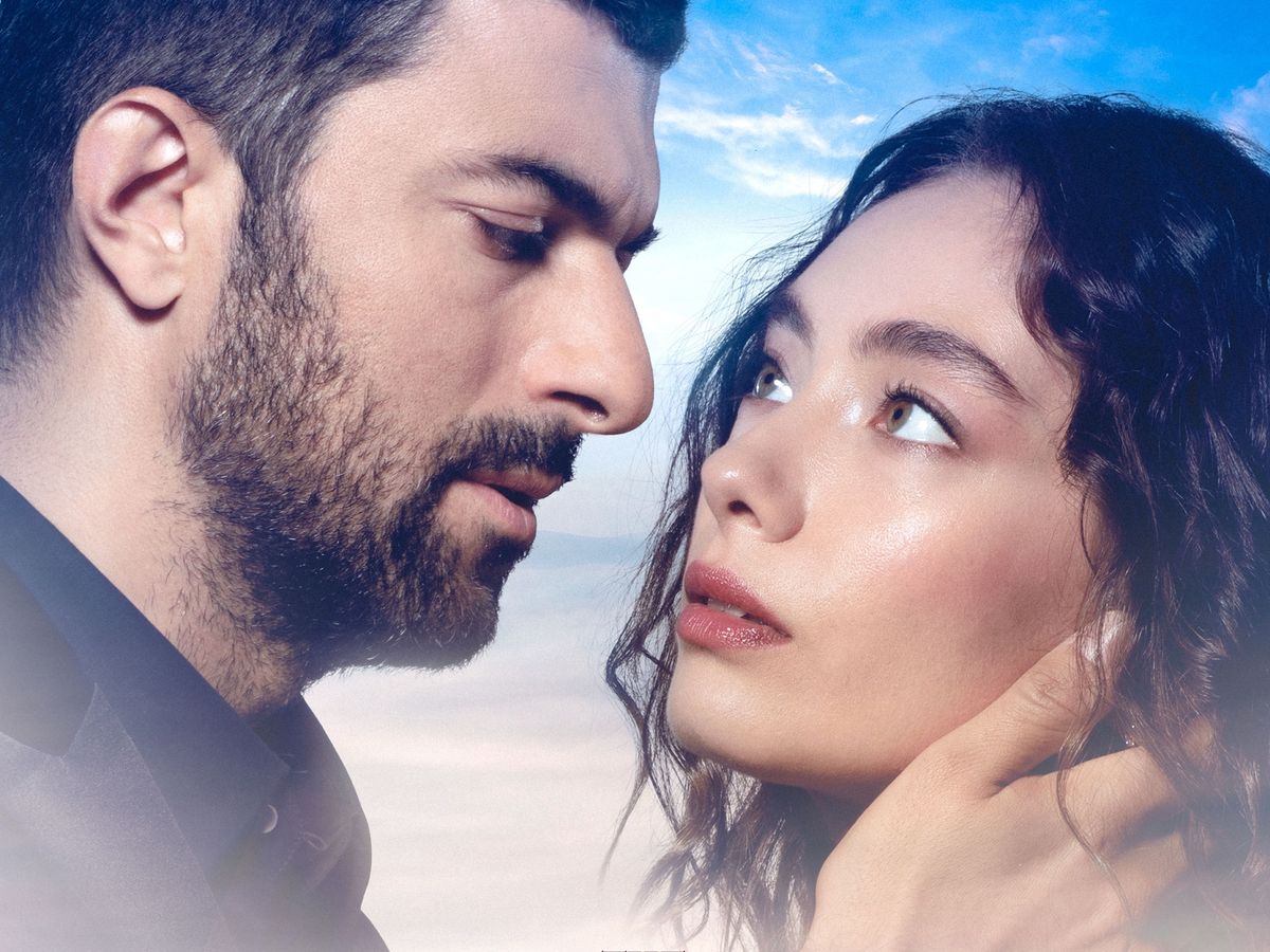 MAKING OF VIDEO. Imagini inedite de la ședința foto pentru “Fiica Ambasadorului”, serial difuzat de Kanal D