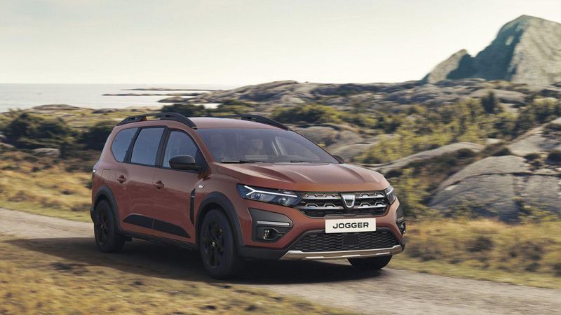 Lansări auto &icirc;n 2022. Care sunt cele mai aşteptate maşini şi c&acirc;t va costa noua Dacia Jogger