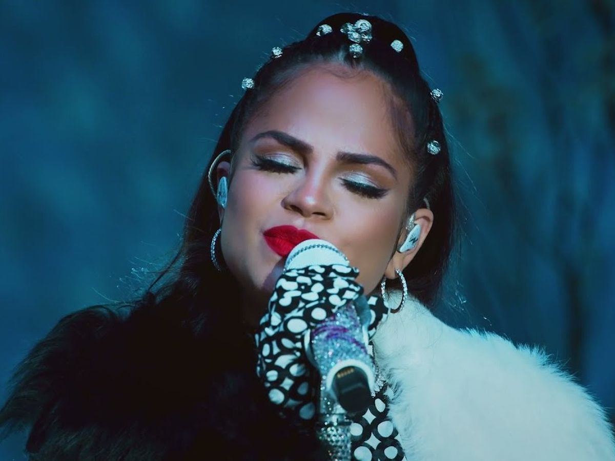 Natti Natasha a cântat live piesa „Hermosa Flor”