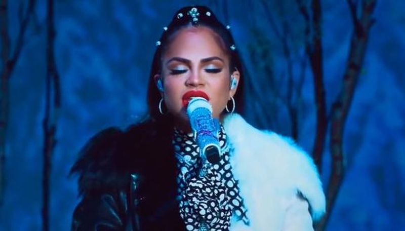 Natti Natasha a cântat live piesa „Hermosa Flor”