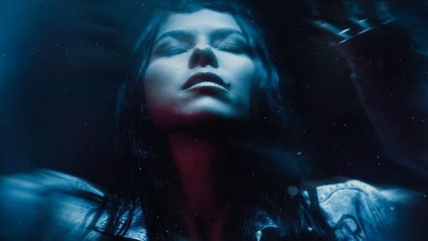 Inna a lansat albumul &bdquo;Champagne Problems ⋕DQH1&rdquo;. Dă play tuturor pieselor aici