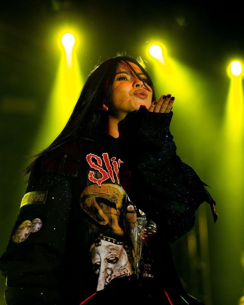 Inna a lansat albumul „Champagne Problems ⋕DQH1”. Dă play tuturor pieselor aici