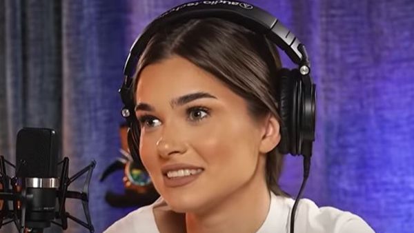 Theo Rose, dezvăluiri sincere despre celebritate! Artista a recunoscut că nu i s-a urcat faima la cap: „Nu am luat în serios vâlva din jurul meu”