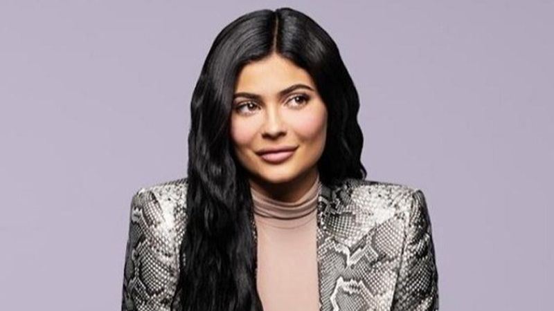 Kylie Jenner, prima femeie din instoria instagramului care a str&acirc;ns 301 de milioane de urmăritori
