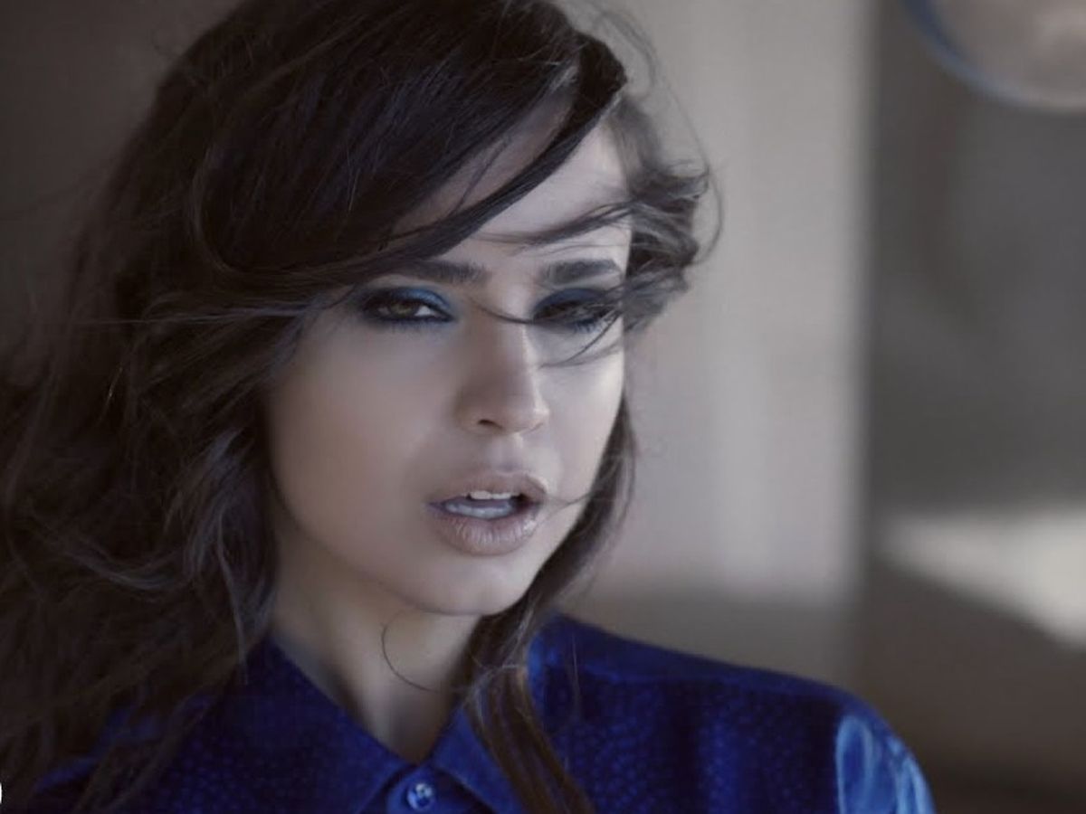 Sofia Carson a lansat piesa &bdquo;Loud&rdquo;