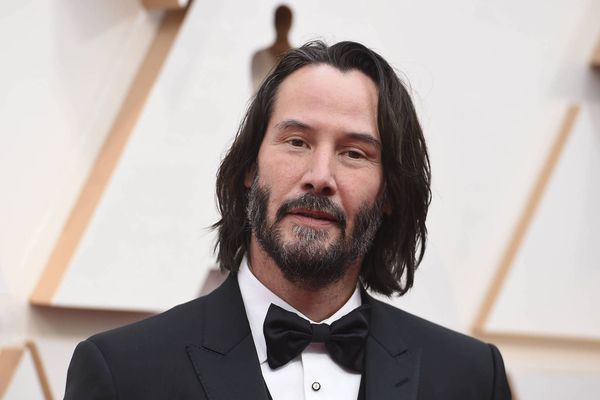 O altfel de vedetă. Keanu Reeves donează &icirc;n secret sume uriaşe de bani