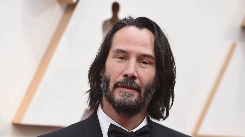 O altfel de vedetă. Keanu Reeves donează &icirc;n secret sume uriaşe de bani