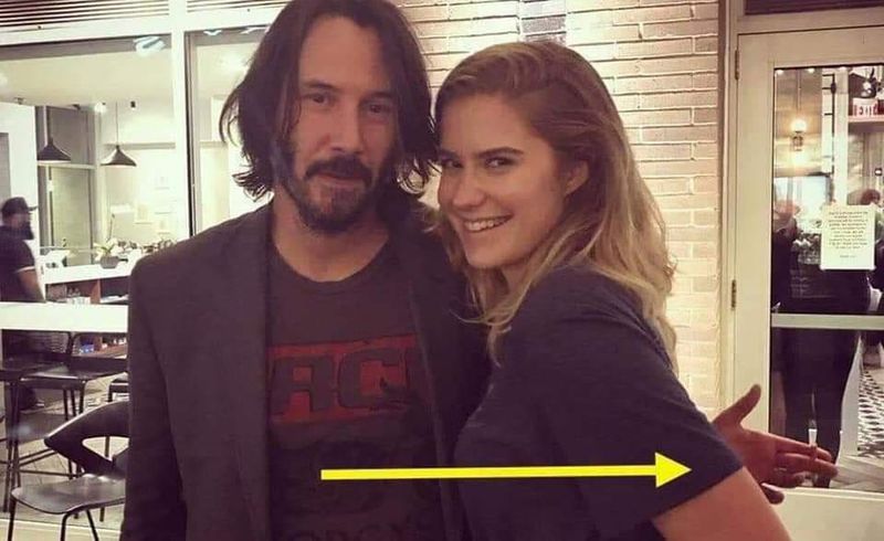 O altfel de vedetă. Keanu Reeves donează în secret sume uriaşe de bani